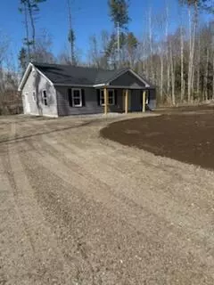 529 Naples Rd, Harrison, ME 04040