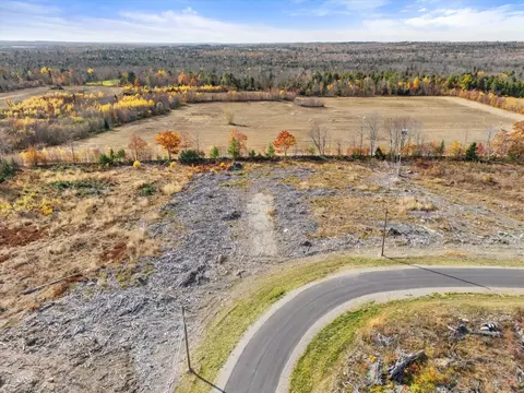 32 Blue Sky Dr, Levant, ME 04456 photo 2