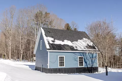 67 Bailey Hill Rd, Cambridge, ME 04923