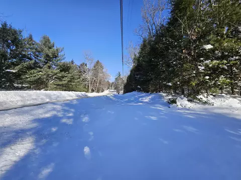 07 Five Kezar Rd # A, Waterford, ME 04088