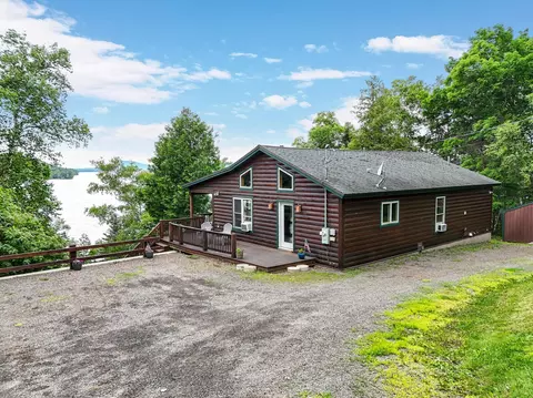 1972 Main St, Rangeley, ME 04970