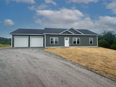 27 Jennifer Ave, Greene, ME 04236