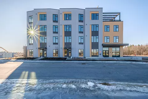 1 Cross St #215, Scarborough, ME 04074