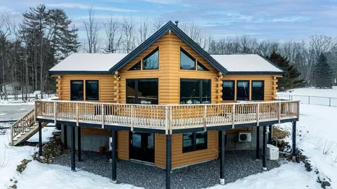 1277 Naples Rd, Harrison, ME 04040