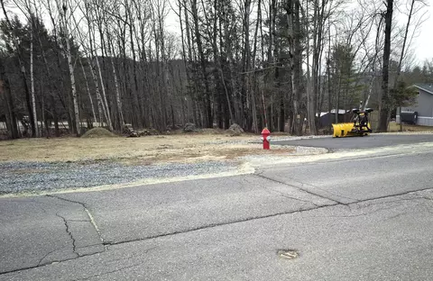 78 Backkingdom Rd, Mexico, ME 04257