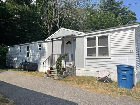 19 Aspen Cir, Kittery, ME 03904