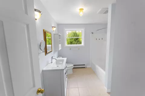 Bath - 50 Emerald Dr, Hampden, ME 04444 photo 2 of 7