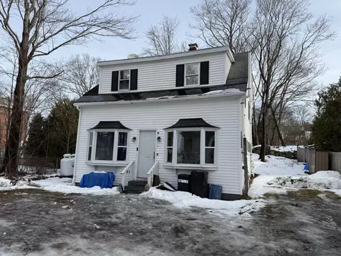 113 Dummer St, Bath, ME 04530