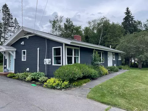 111 Barton St, Presque Isle, ME 04769