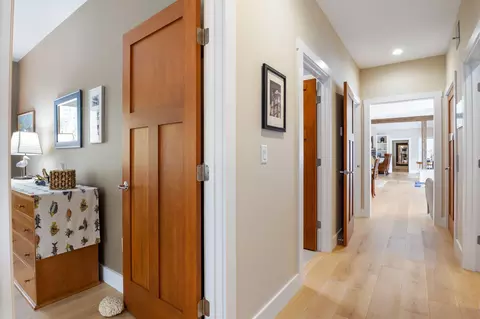 Entry Way - 67 Cherry Ln, Ogunquit, ME 03907 photo 4 of 8