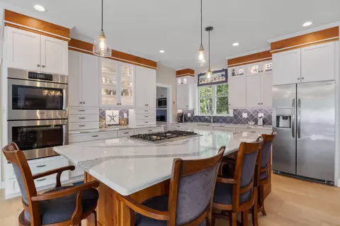 Kitchen - 67 Cherry Ln, Ogunquit, ME 03907 photo 1 of 5