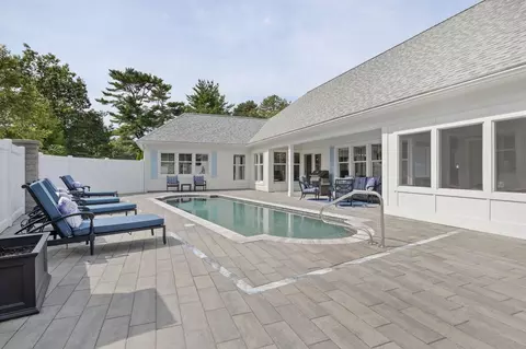 Exterior - 67 Cherry Ln, Ogunquit, ME 03907 photo 7 of 14