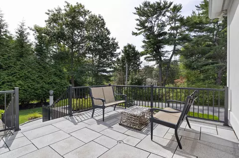 Exterior - 67 Cherry Ln, Ogunquit, ME 03907 photo 2 of 14