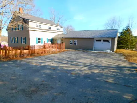 88 Water St, Machias, ME 04654
