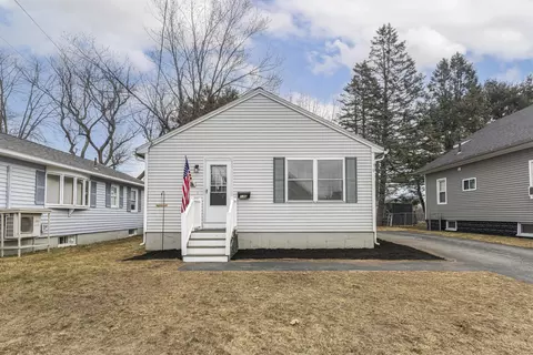 136 Dawson St, South Portland, ME 04106