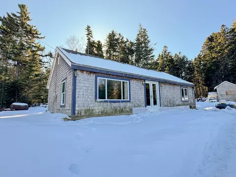 12 Fifield Point Rd, Stonington, ME 04681