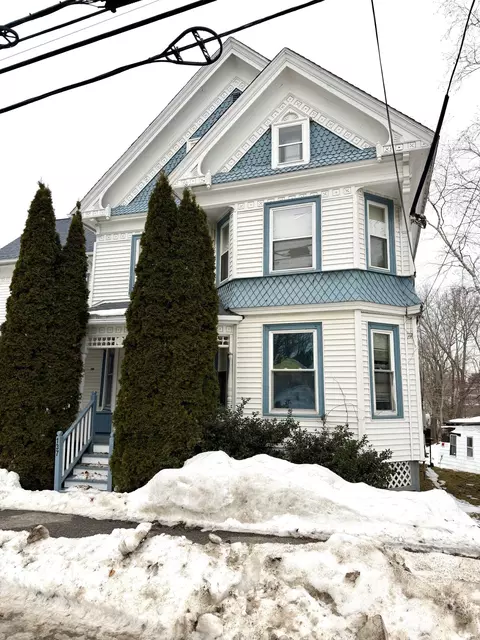 137 S Main St, Auburn, ME 04210