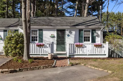 Exterior - 488 Main St #7, Ogunquit, ME 03907 photo 3 of 4