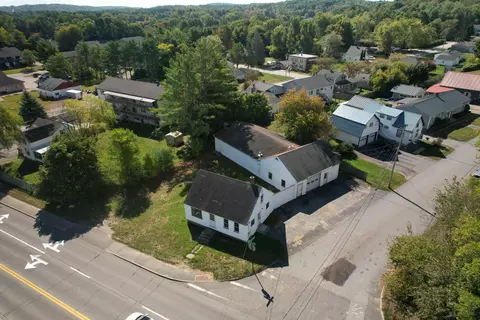 947 Sabattus St, Lewiston, ME 04240