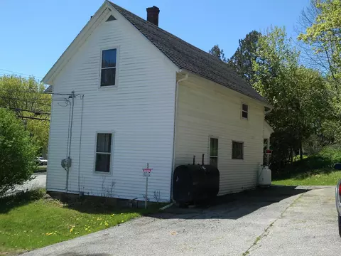 1025 Commercial St, Rockport, ME 04856