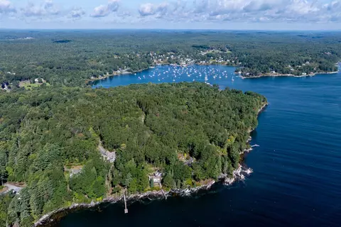 5 Southern Point Rd, Bristol, ME 04564