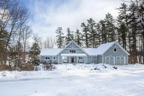 17 Heron Cove Rd, Jefferson, ME 04348