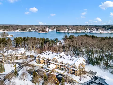 100 Shepards Cove Rd #G107, Kittery, ME 03904