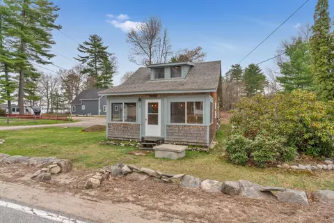 3 Meadow Ln, Standish, ME 04084