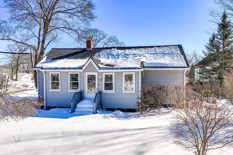 5 Jefferson St, Rockland, ME 04841