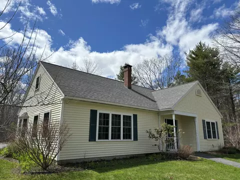 26 Old Nutt Farm Rd, Rockport, ME 04856