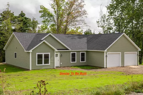 39 Blue Sky Dr, Levant, ME 04456