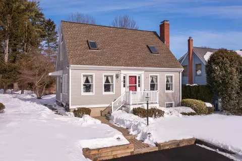 8 Jeremiah Ln, York, ME 03909