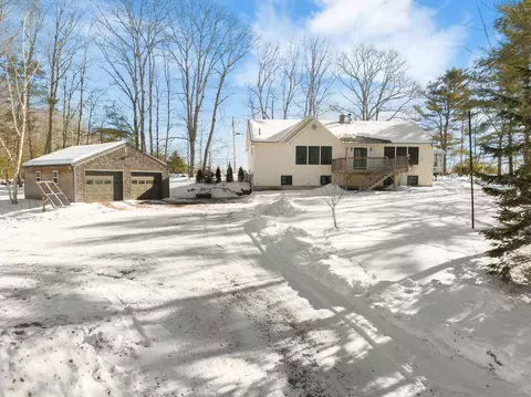 1941 Eastern Rd, Warren, ME 04864