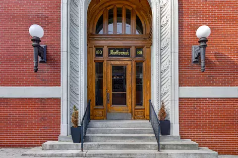 180 High St #24, Portland, ME 04101
