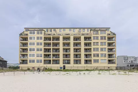 191 E Grand Ave #203, Old Orchard Beach, ME 04064
