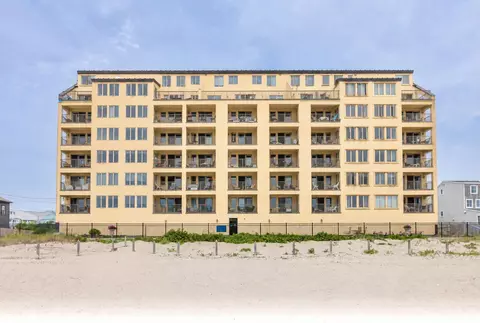 191 E Grand Ave #203, Old Orchard Beach, ME 04064