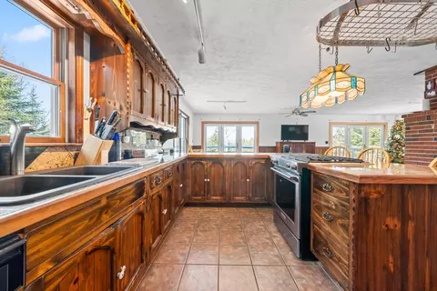 Kitchen - 41 Stone Hedge Ln, Rangeley, ME 04970 photo 4 of 6