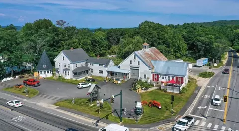 679 Roosevelt Trl, Naples, ME 04055