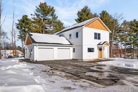 11 Village Green Cir, Oakland, ME 04963