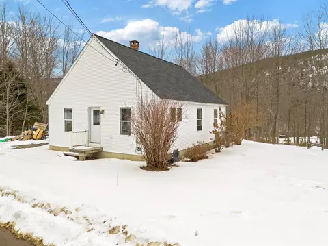 16 Madison Way, Camden, ME 04843