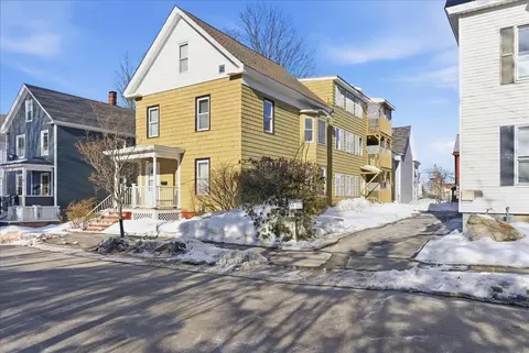 9 Winter St, Auburn, ME 04210