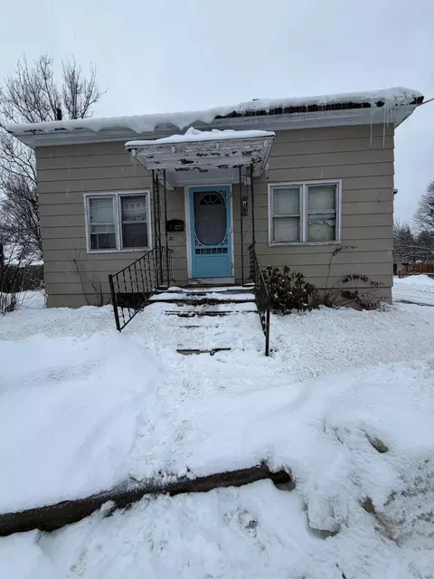 20 Thirteenth St, Bangor, ME 04401