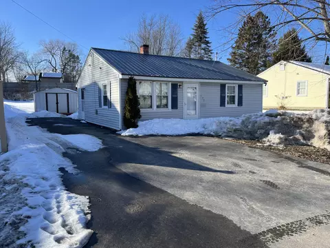 172 Falvey St, Bangor, ME 04401