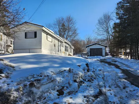 173 Church, Dexter, ME 04930