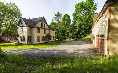 9-11 Summer St, Hallowell, ME 04347