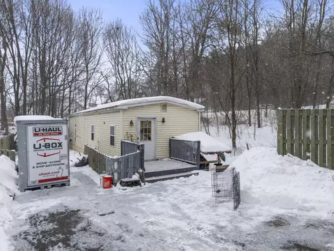 3 Cross St, Augusta, ME 04330 photo 2