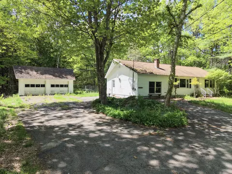 7 Guptill Rd, Belgrade, ME 04917