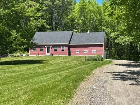 453 Canton Rd, Livermore, ME 04253