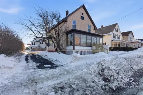 347 Sabattus St, Lewiston, ME 04240
