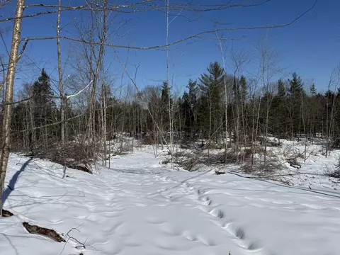 1 Bean Road # m 2 l, Mercer, ME 04957